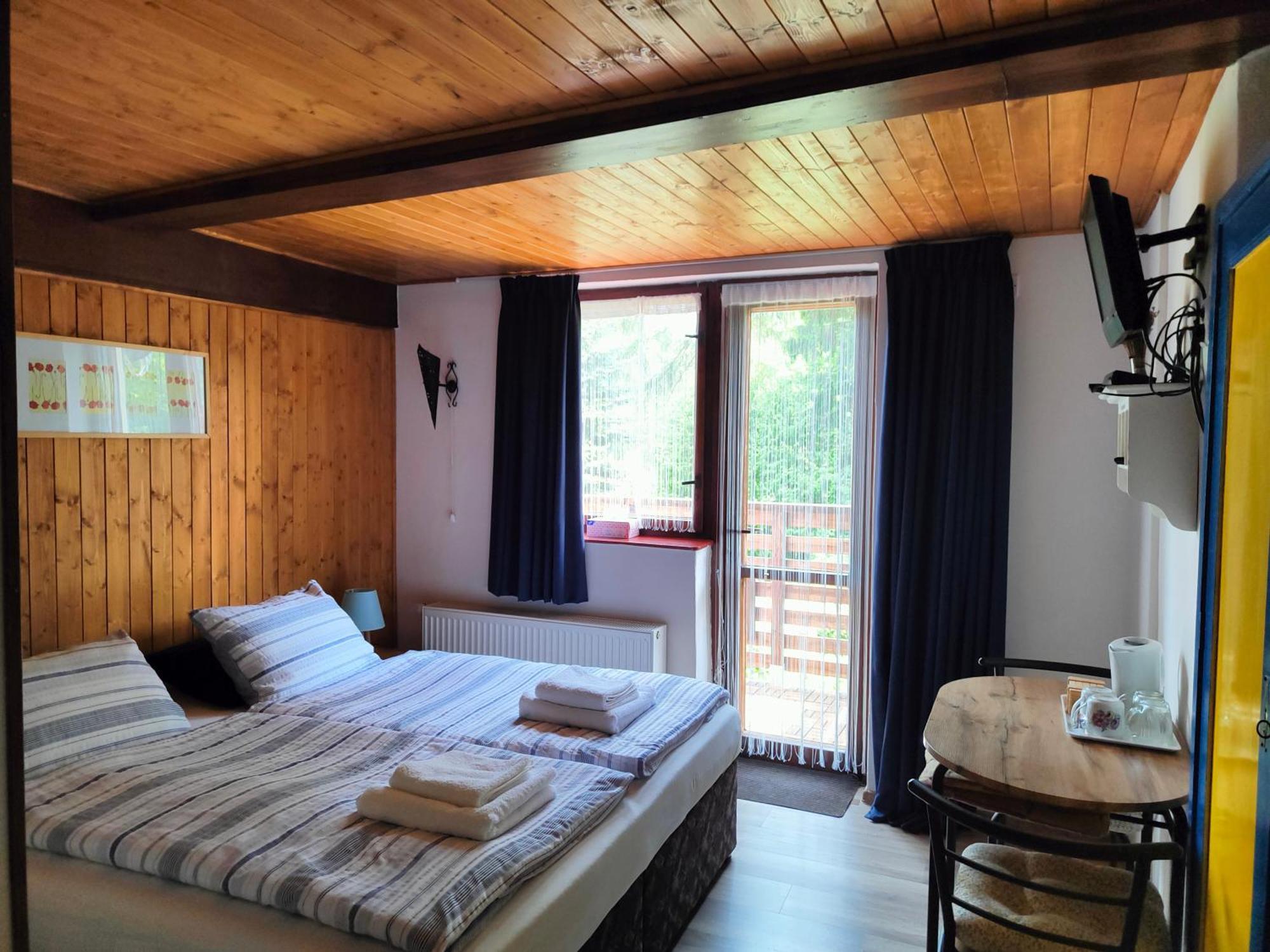 Bed And Breakfast Tvrz Velká Bukovina Εξωτερικό φωτογραφία